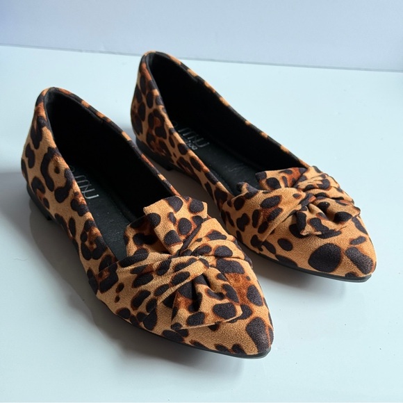 Musshoe Leopard Twist Casual Pointed Toe Flats - Picture 6 of 9